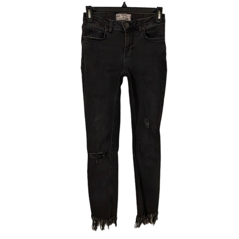 Free People Women's Gray Wash Distressed Frayed Denim Jeans Size 24